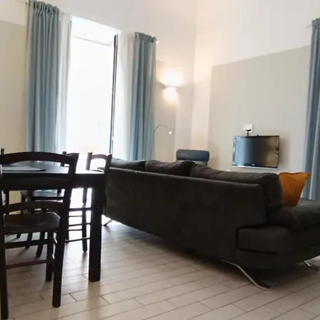 A Casa Distefano, We Are The Center! * كاتانيا