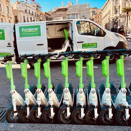 A Casa Distefano, We Are The Center! شقة