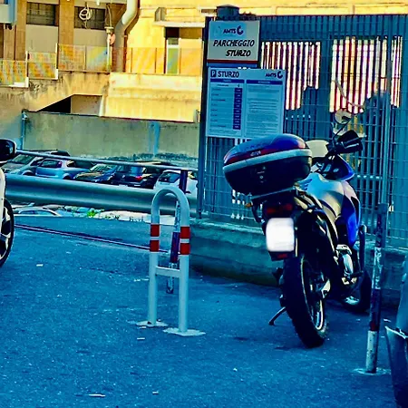 A Casa Distefano, We Are The Center! *