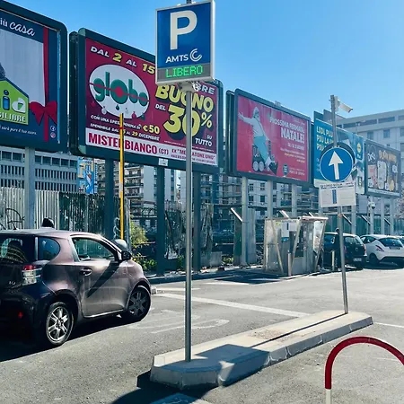 A Casa Distefano, We Are The Center! كاتانيا