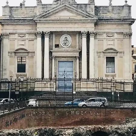 A Casa Distefano, We Are The Center! شقة كاتانيا